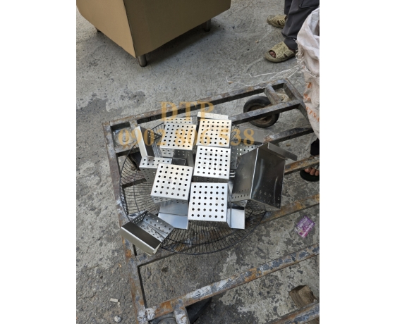 RỔ ĐỂ DỤNG CỤ RỬA BẰNG INOX