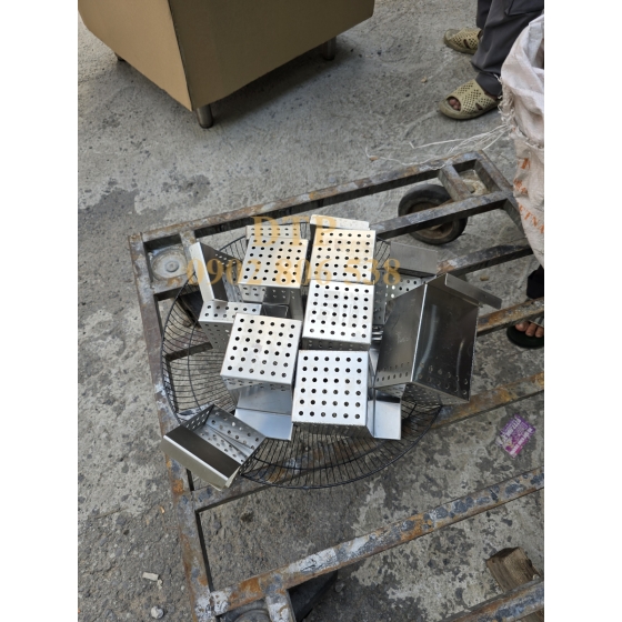 RỔ ĐỂ DỤNG CỤ RỬA BẰNG INOX